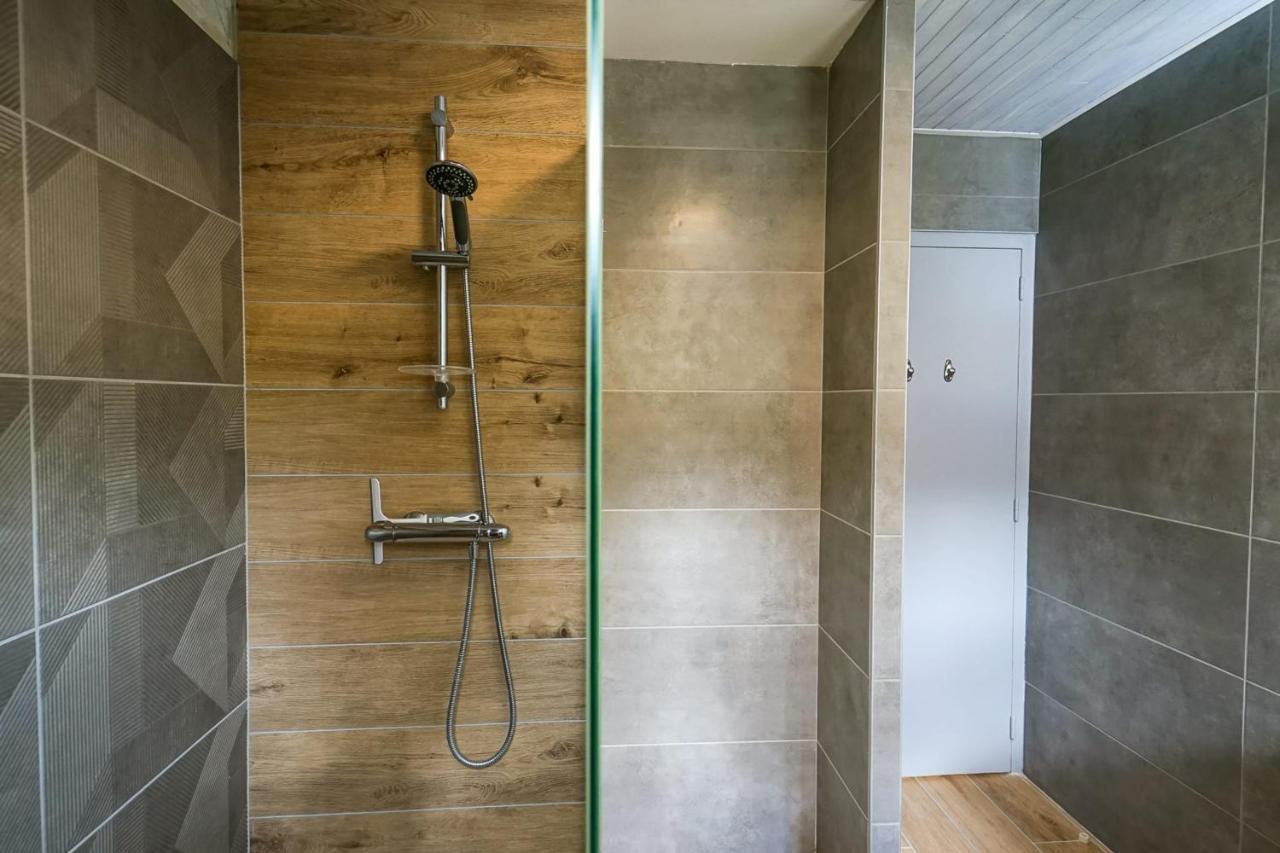 La Tournette superbe appartement au calme à 300 mètres du lac Sévrier Extérieur photo